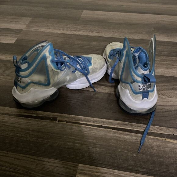 Nike Lebron XIX 19 'Space Jam' White Sneaker, Size 6 Y / 8W DD0418-100 - Picture 5 of 7